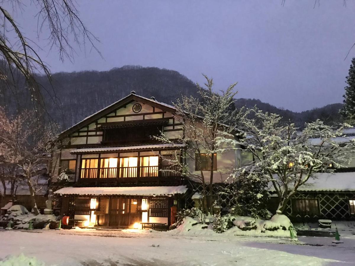 Hotel Honke Bankyu Nikko Exterior foto